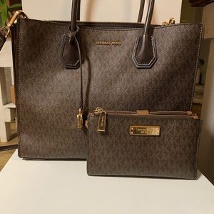 Michael Kors purse and matching wallet